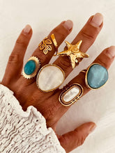 Load image into Gallery viewer, Artistic turquoise centre ring for women