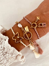 Učitaj sliku u preglednik galerije, Adjustable rope bracelet with gold initial charm and pavé crystal padlock