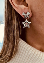 Učitaj sliku u preglednik galerije, Gold-color bow knot dangle earrings with star pendant, stylish lightweight jewelry for women