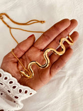 Load image into Gallery viewer, MADDY - Wave Choker Necklace