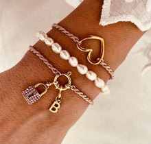 Load image into Gallery viewer, Personalised friendship bracelet with gold star charm and custom colour cord