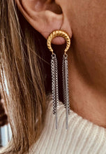 Učitaj sliku u preglednik galerije, Threaded moon earrings with delicate tassel threads, lightweight and hypoallergenic