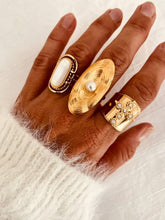 Učitaj sliku u preglednik galerije, Modern cross statement ring for women.
