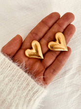 Load image into Gallery viewer, Elegant stainless steel heart earrings.
