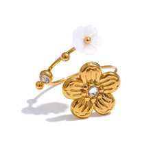 Load image into Gallery viewer, Elegant adjustable floral ring featuring a natural shell flower and gold flower detail
