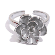 Load image into Gallery viewer, Feminine floral jewelry ring designed for everyday elegance and special occasions

