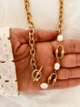 Load image into Gallery viewer, Pearl toggle necklace with natural pearls and mixed chain design
