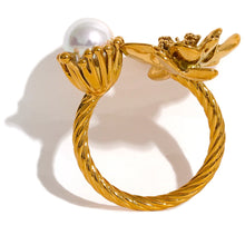 Load image into Gallery viewer, Stainless steel floral statement ring for women elegant bold jewelry

