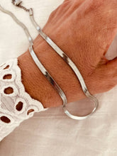 Load image into Gallery viewer, RESA - Silver Snake Chain Necklace
