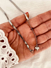 Load image into Gallery viewer, RESA - Silver Snake Chain Necklace
