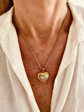 Load image into Gallery viewer, TAIKI - Exquisite Heart Zircon Pendant Necklace
