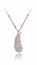 Load image into Gallery viewer, adjustable chain feather necklace lobster clasp detail
